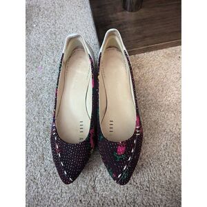 Terra plana  anthropologie kitten heel pumps sz 7 leather and fabric